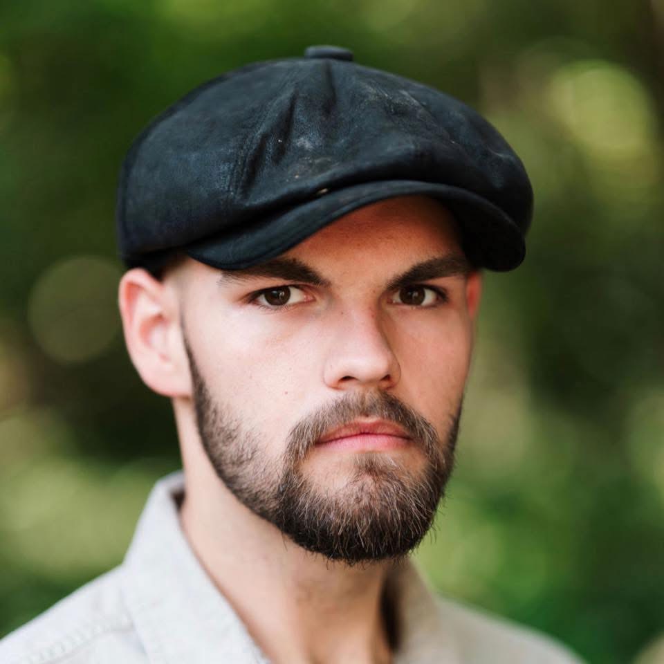 Lucas Dunn headshot